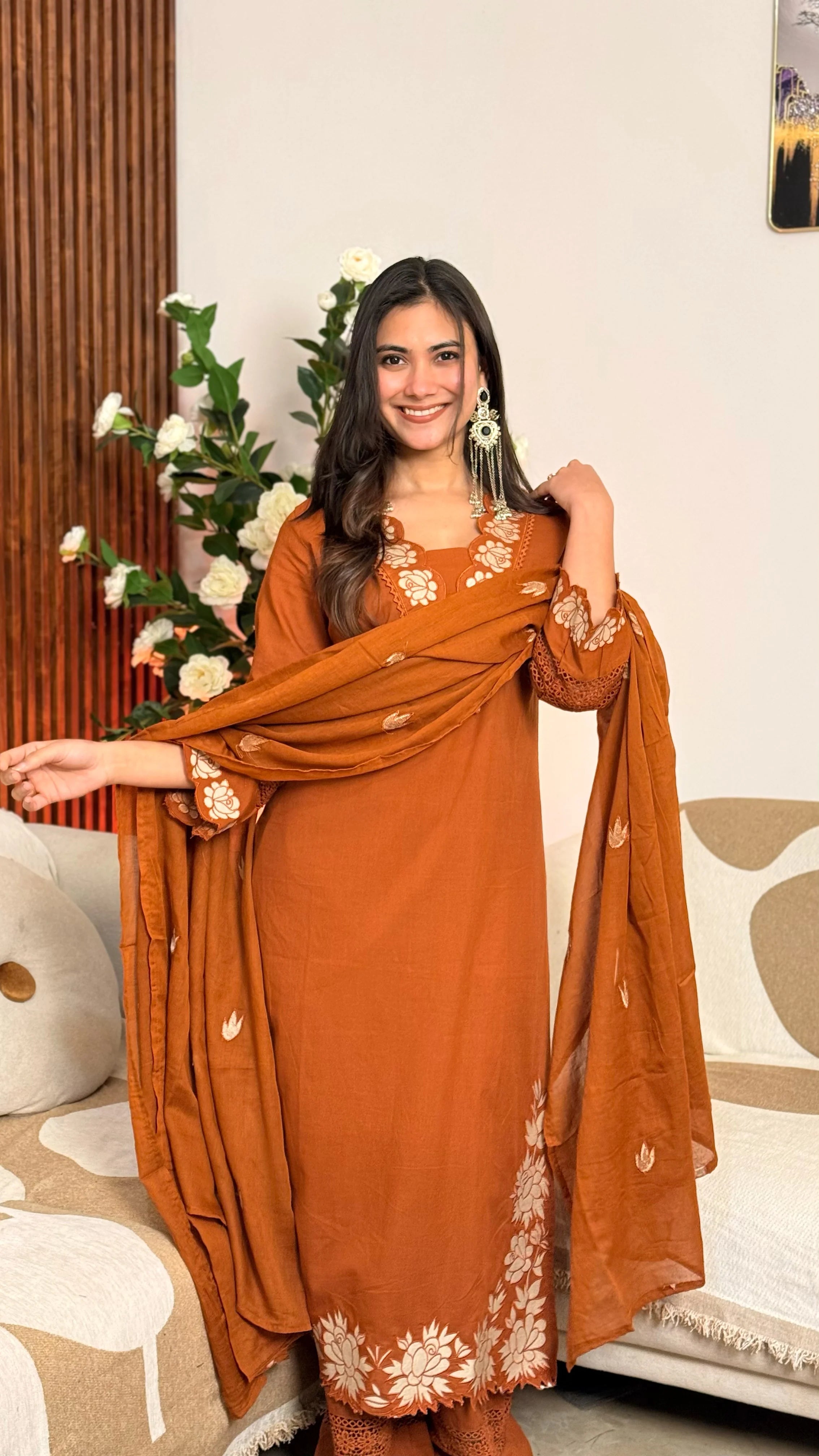 Floral Cutwork Embroidered Kurta Pants with Dupatta